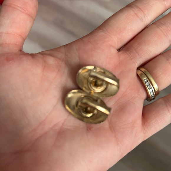 5/$25 Gold vintage 1950 mother of pearl cufflinks for him 💛 HOST PICK - Picture 4 of 7